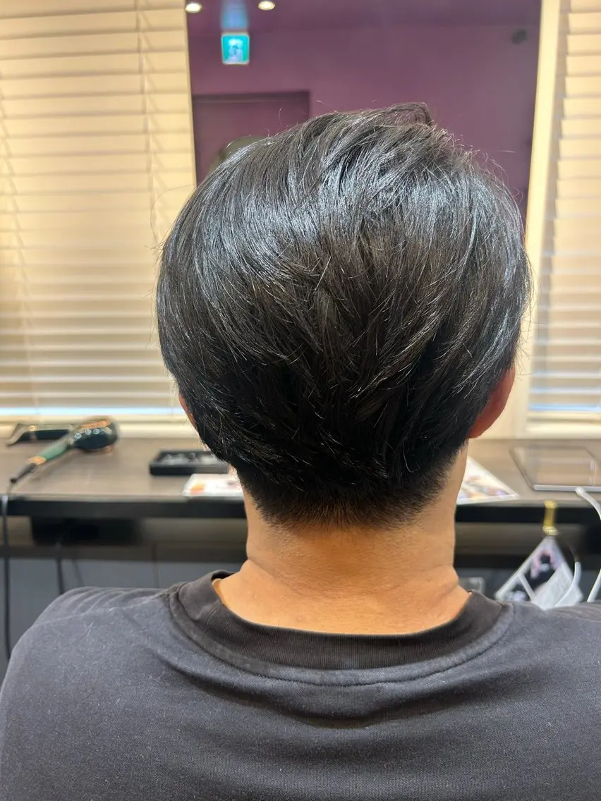 メンズ ツーブロック 刈り上げ 岡田 七海のヘアスタイル