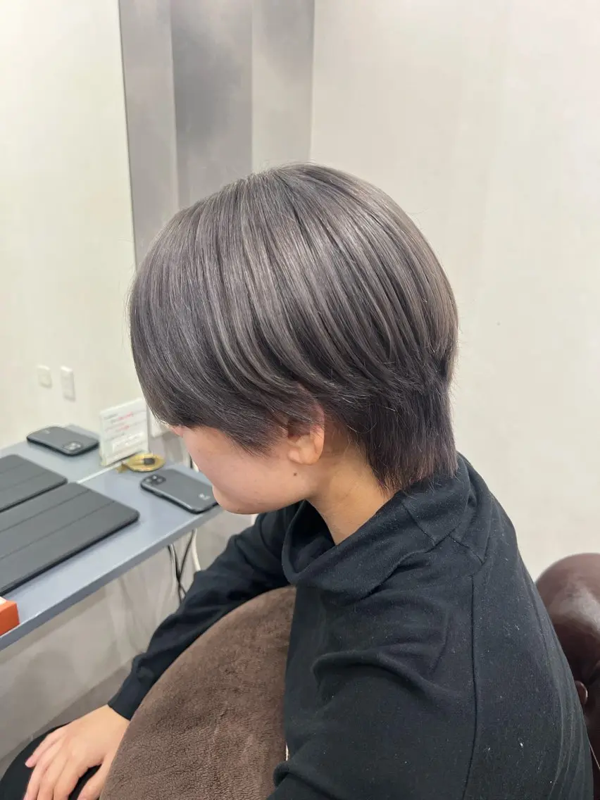 ショート カラー ヘアカラー トリートメント 佐藤 玲杏のヘアスタイル