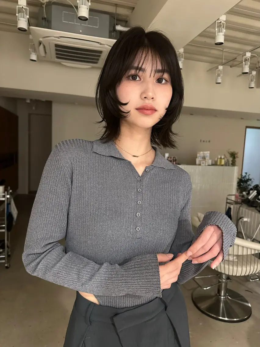 ミディアム カラー ボブレイヤー 透明感カラー グレージュ ボブ レイヤーカット カット ヘアカラー トリートメント ボブ/似合わせ レイヤーcocomoのヘアスタイル