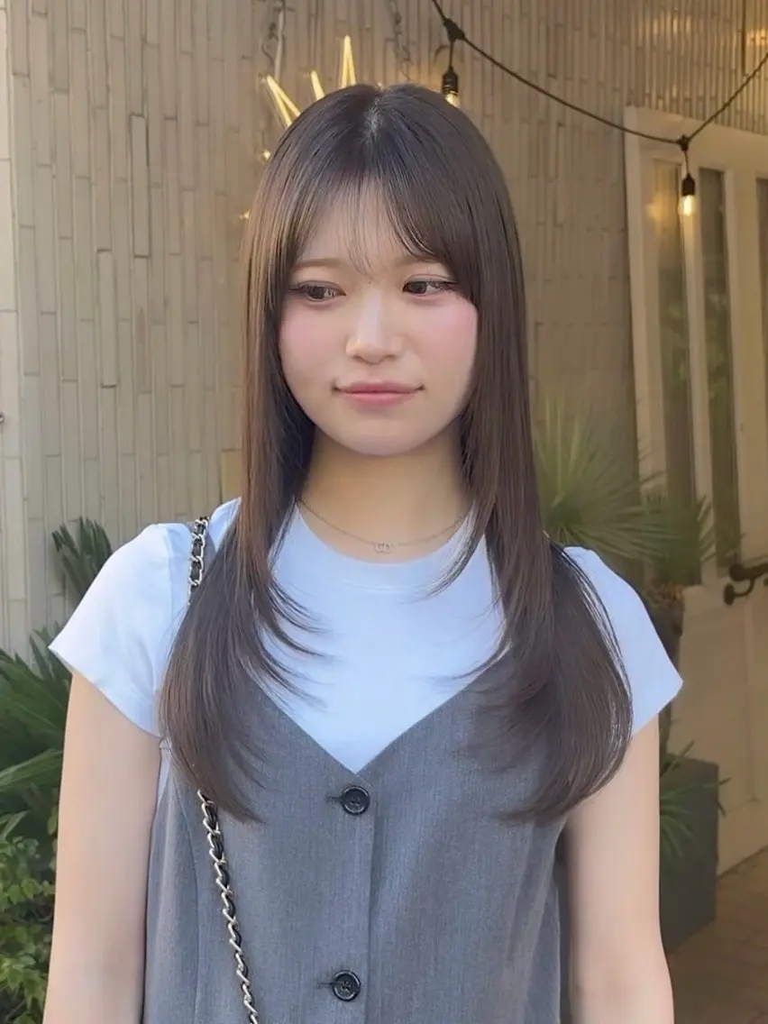 セミロング カラー ブリーチ ダブルカラー グレージュ ブリーチなしカラー ヘアカラー トリートメント 🌞SoL🌞竹原 沙希のヘアスタイル