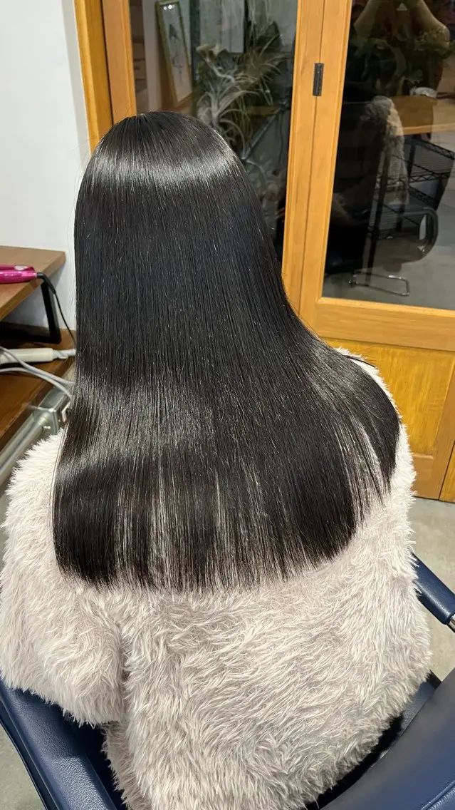 ロング 中尾咲音垢抜けカット お任せくださいのヘアスタイル
