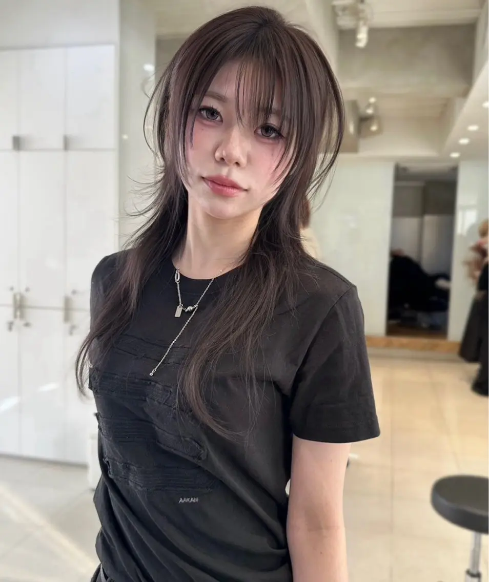 セミロング カラー ヘアアレンジ カット ヘアカラー トリートメント ヘアセット 🫧🇰🇷韓国ヘア レイヤー🐺Yutaのヘアスタイル