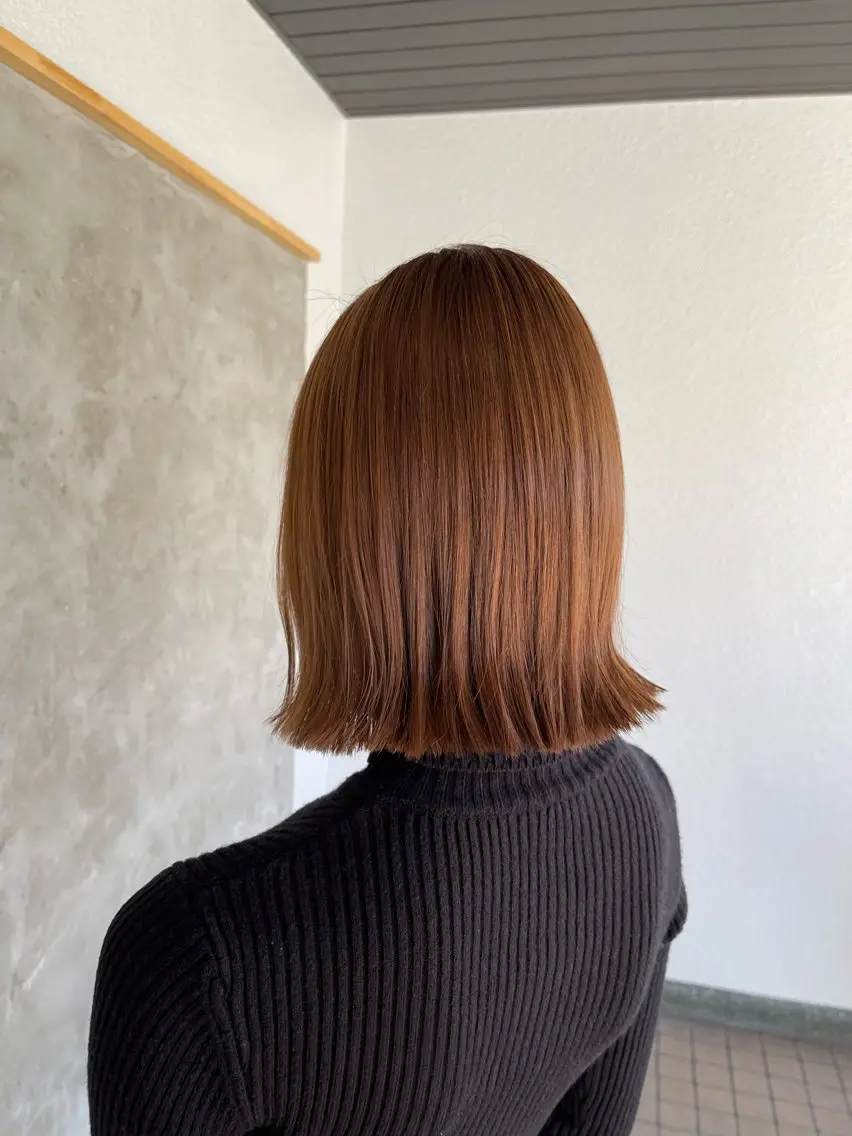 ショート カラー ベージュカラー 外ハネヘア Kamie みかじりのヘアスタイル