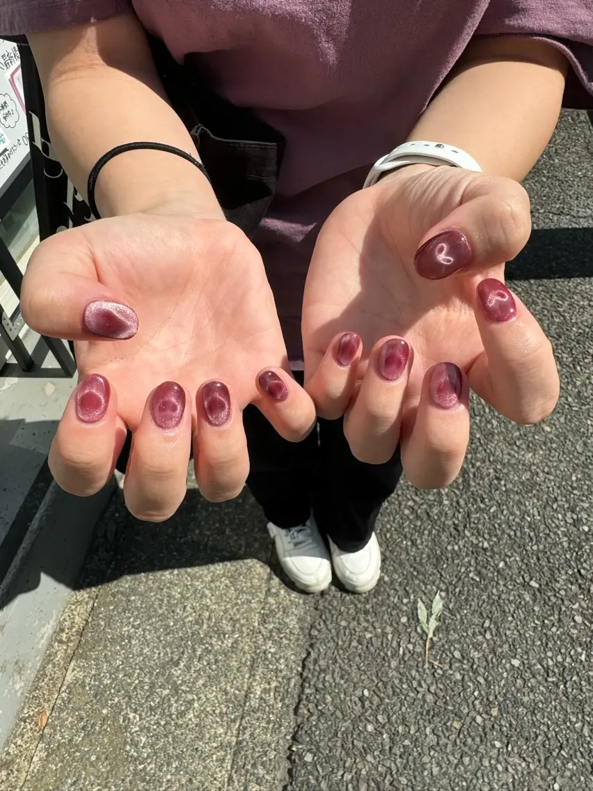 ネイル LAVISH 大和店 emi・:*+のネイルデザイン