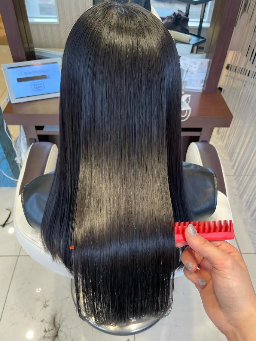 【😾うねり撃退‼️😾】縮毛矯正＋1stepトリートメント¥11,000の写真