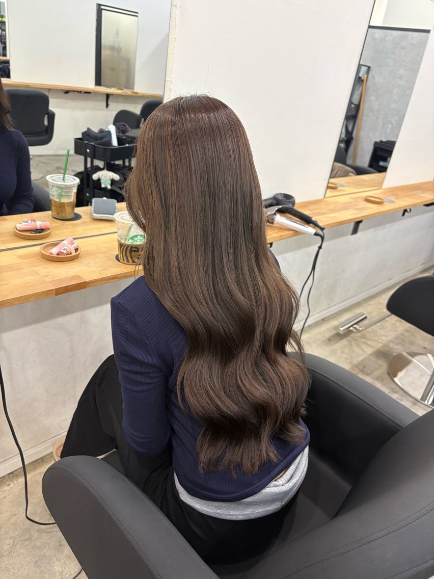 ロング カラー ブラウンカラー 透明感カラー グレージュ モカグレージュ ヘアカラー 大石 煌湧のヘアスタイル