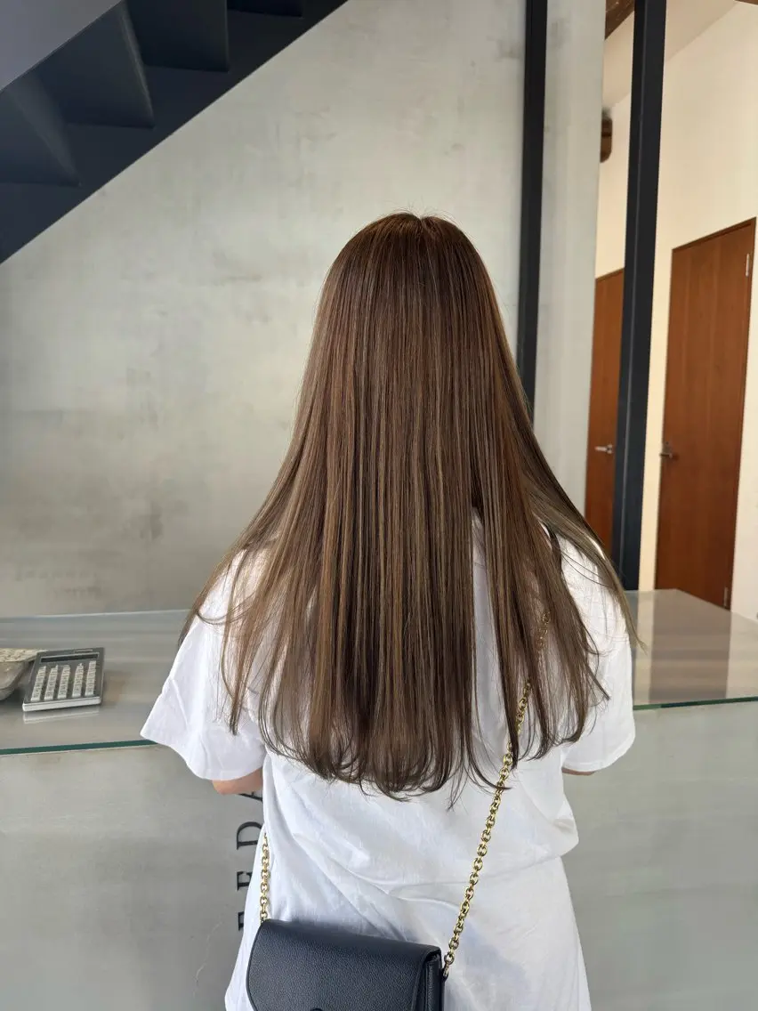 カラー ブリーチ ハイライトカラー kage Nanamiのヘアスタイル