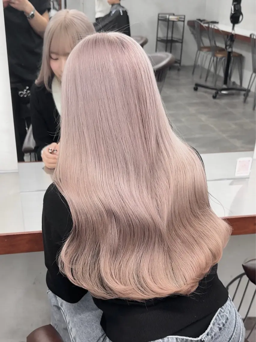 ロング カラー ベージュカラー ブリーチ ケアブリーチ 透明感カラー デザインカラー カット ヘアカラー トリートメント 似合わせカット/ ハイトーン/aoiのヘアスタイル