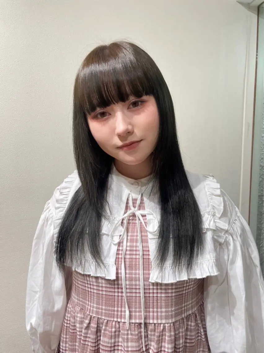 ロング カラー コトミ【メンズ】 【曲がる縮毛矯正】のヘアスタイル