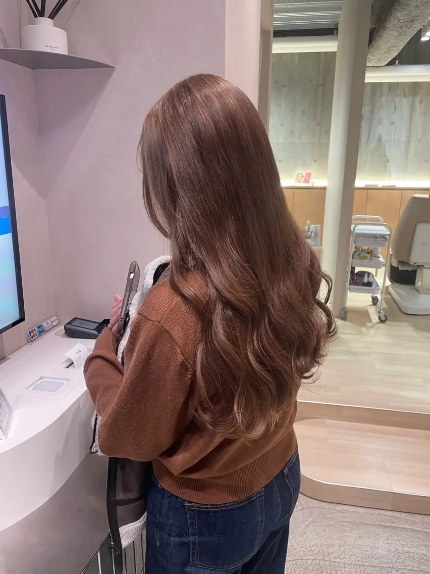 カラー ベージュカラー ブリーチ ダブルカラー ブリーチなしカラー ヘアカラー emusalon Rinaのヘアスタイル