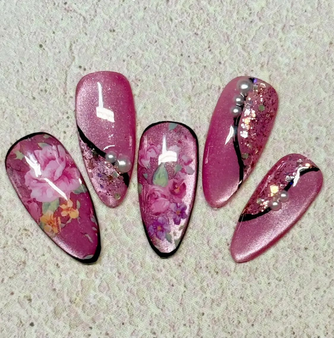 ネイル アートネイル チークネイル フレンチネイル 氷ネイル・うるうるネイル キラキラネイル Mai’s nailのネイルデザイン
