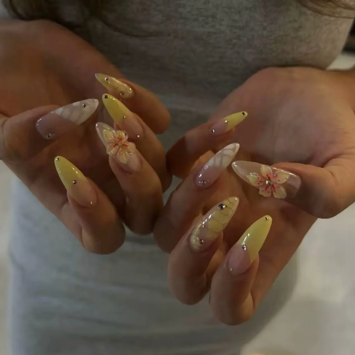 ネイル ハンドネイル Luna Gladeのネイルデザイン