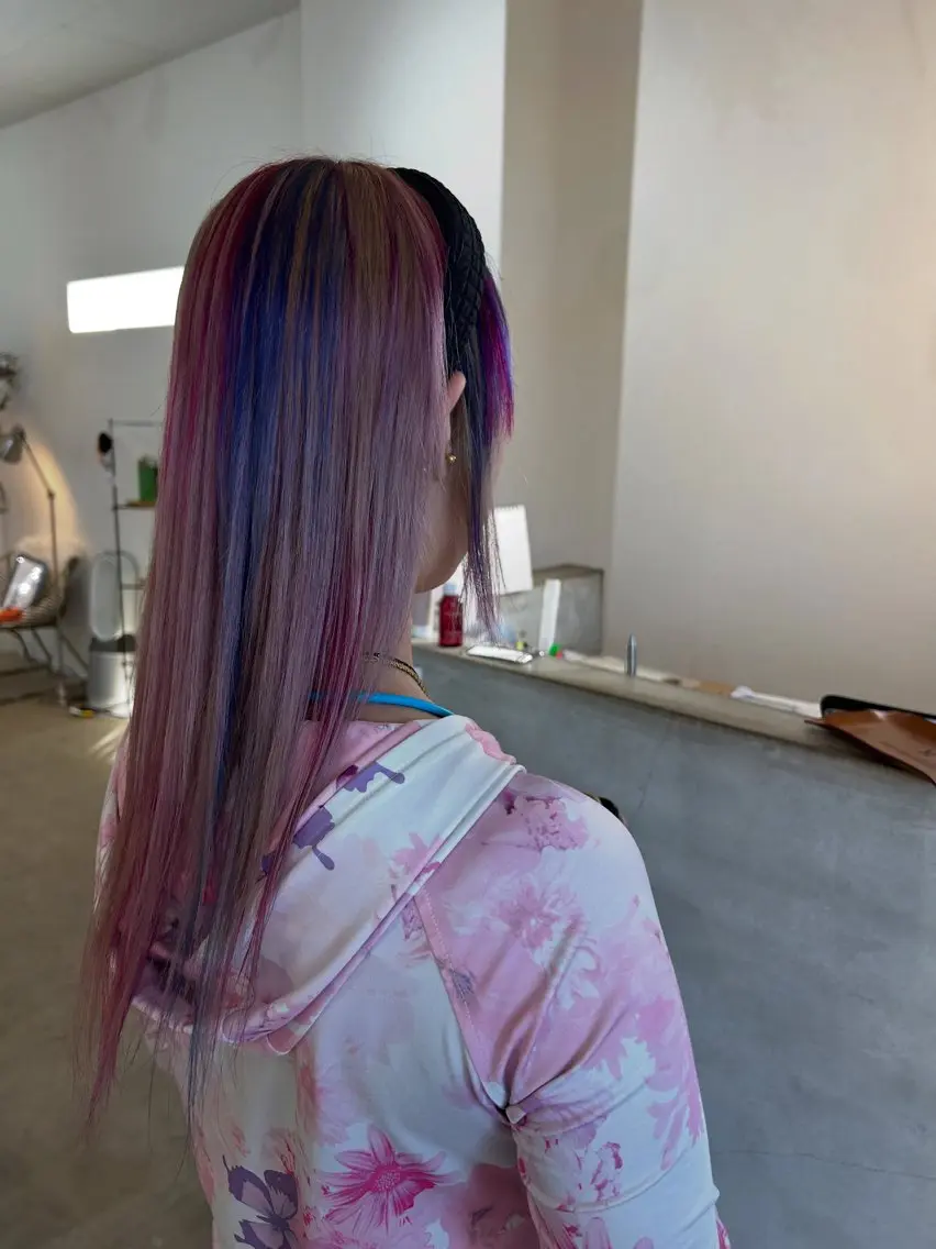ロング カラー ベージュカラー ハイライトカラー ピンクカラー ハイライト anjii リンのヘアスタイル