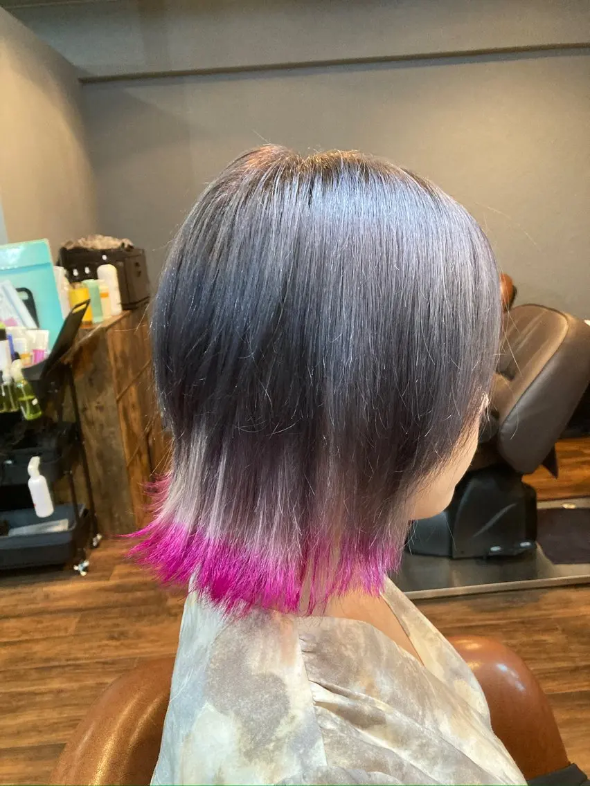 ミディアム カラー デザインカラー ピンクカラー ウルフカット カット ヘアカラー トリートメント FUGO原宿【代表】 髪質改善/イイヌマのヘアスタイル