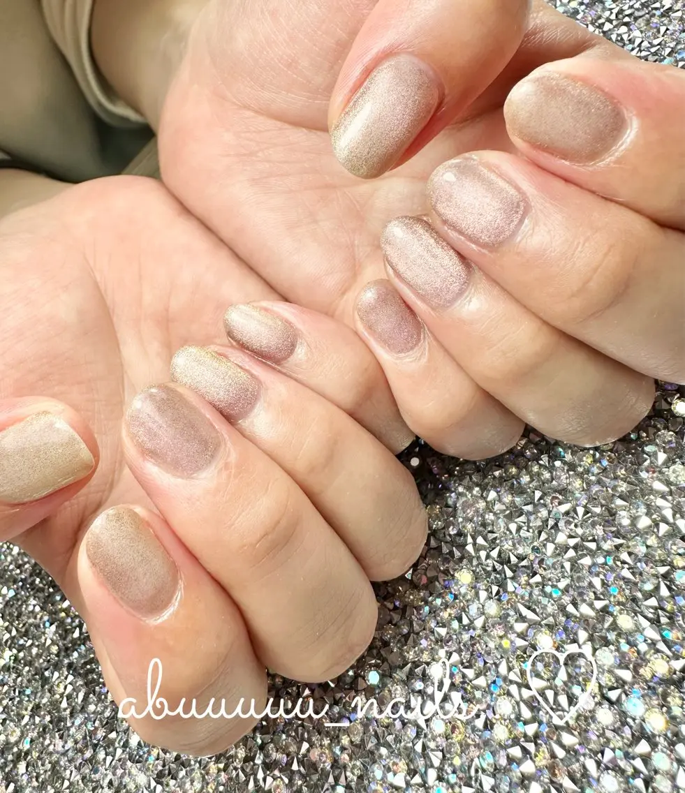 ネイル マグネットネイル オフィスネイル abuuuuu nailsのネイルデザイン
