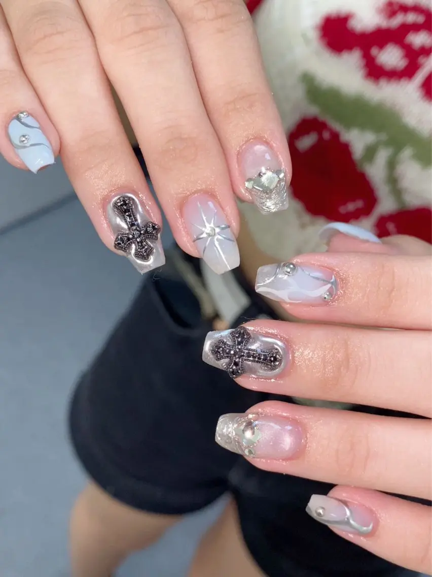 ネイル Glow Nail スカルプ専門店のネイルデザイン