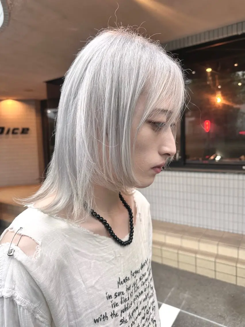 ミディアム タカツド ユウキのヘアスタイル