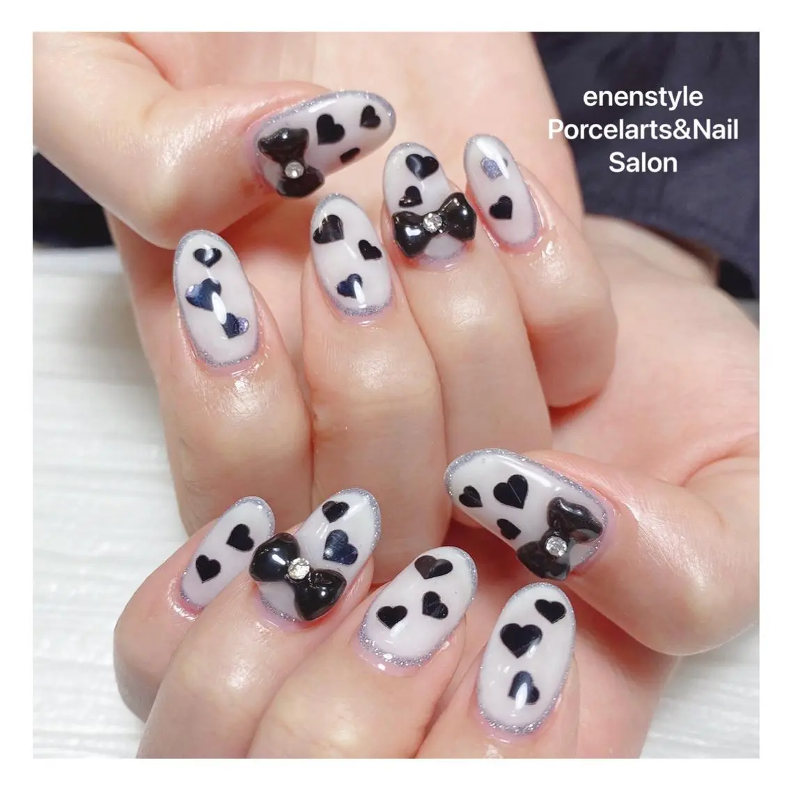 ミディアム ネイル ハンドネイル 🐾enen style 🐾のネイルデザイン