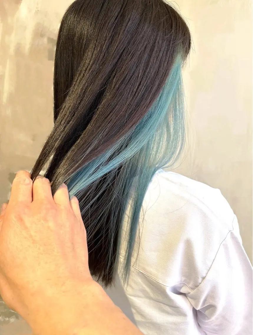 ロング カラー インナーカラー 髪質改善 カット ヘアカラー トリートメント 髪質改善✨透明感カラ ー🌈シエルブルーのヘアスタイル