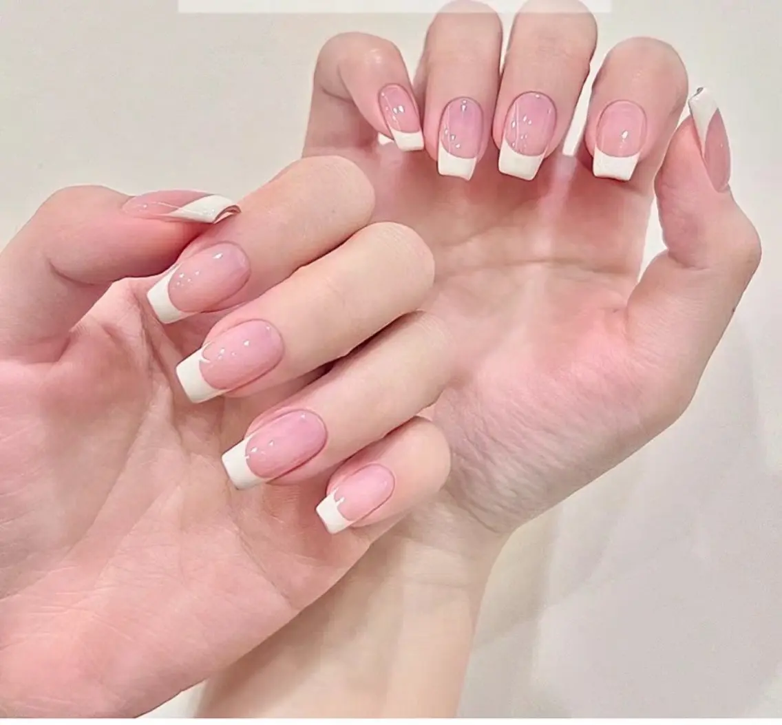 ⋆˙♡✨Hand 【カラーフレンチ】🌟フレンチの形が選ベの写真