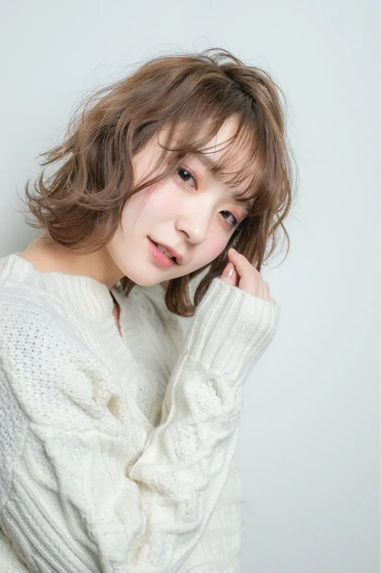 ショート ボブ カット ヘアカラー トリートメント ヘッドスパ 伊東 彩花のヘアスタイル