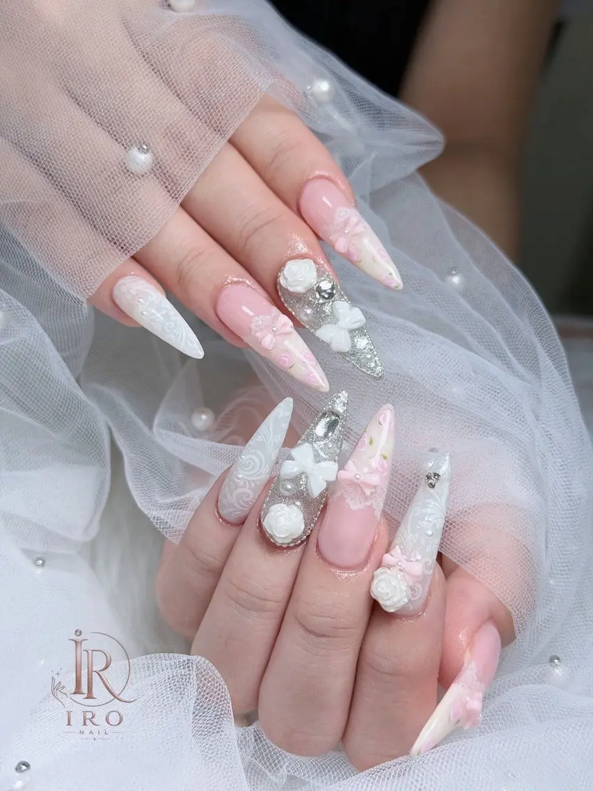ネイル ハンドネイル IRO Nail Studioのネイルデザイン