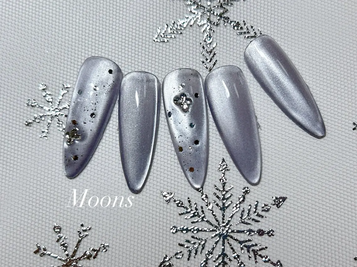ネイル ハンドネイル Moon's🌙🪄 Shioriのネイルデザイン
