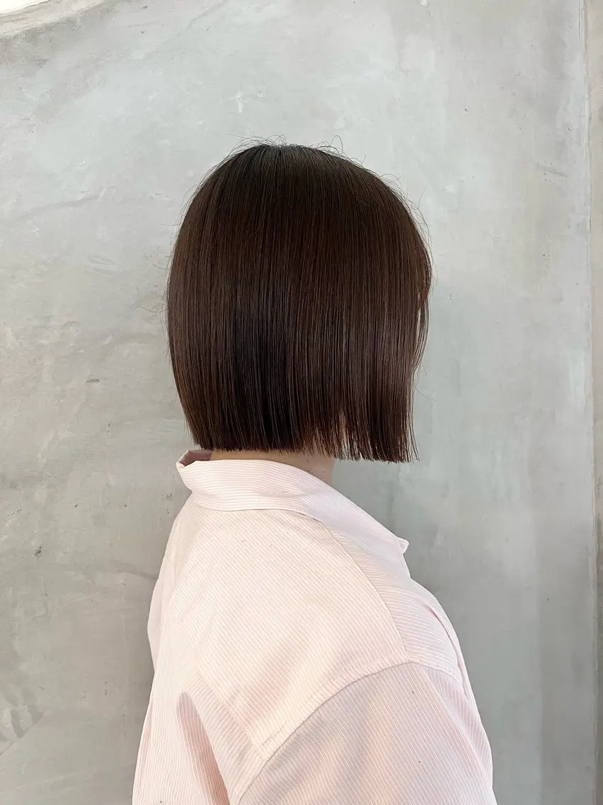 ミディアム カラー カット ヘアカラー トリートメント 切りっぱなしボブ/ 艶カラー/綾莉のヘアスタイル
