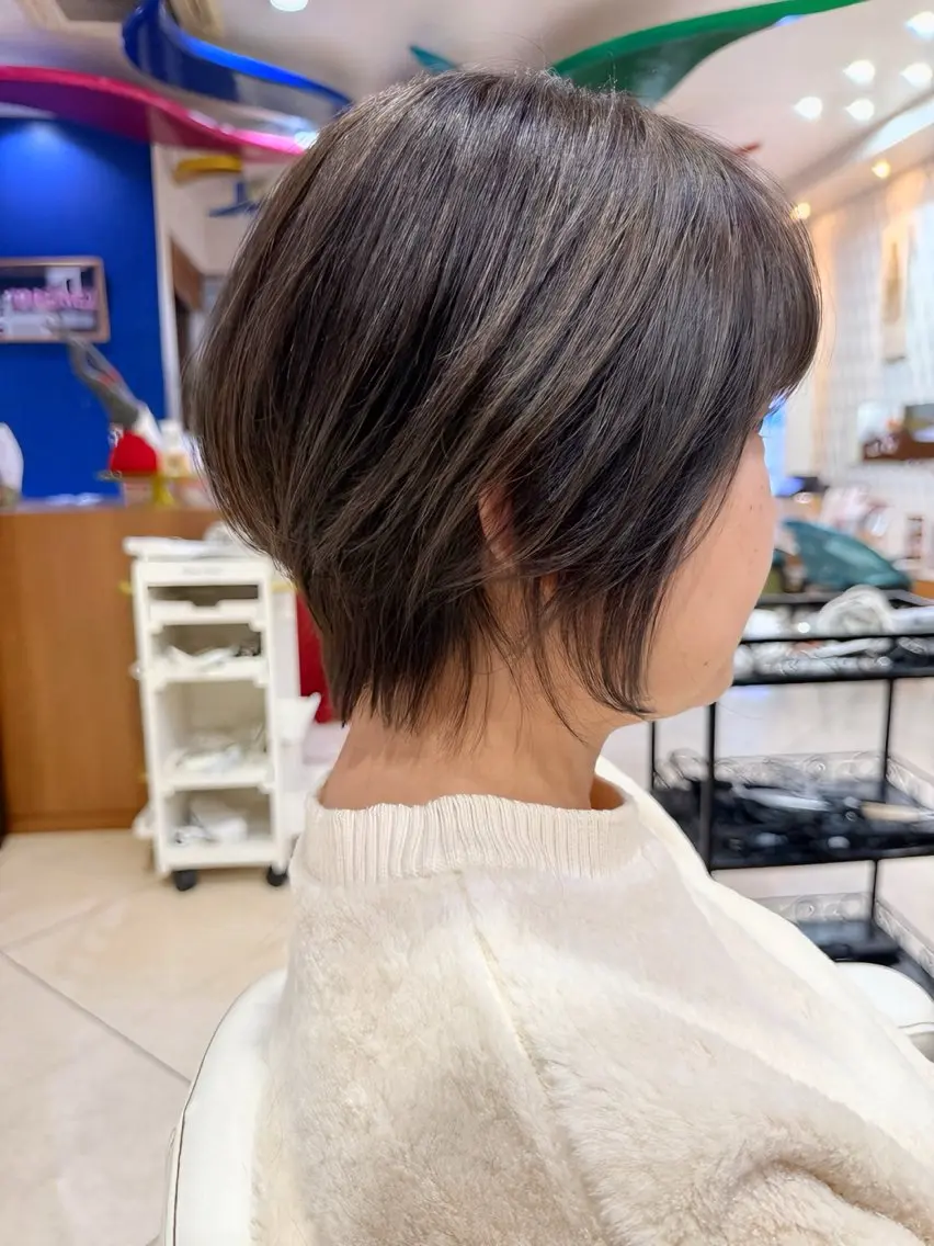 ショート カラー カット ヘアカラー トリートメント ヘッドスパ イーストハムネオ高木 亮人🌿のヘアスタイル