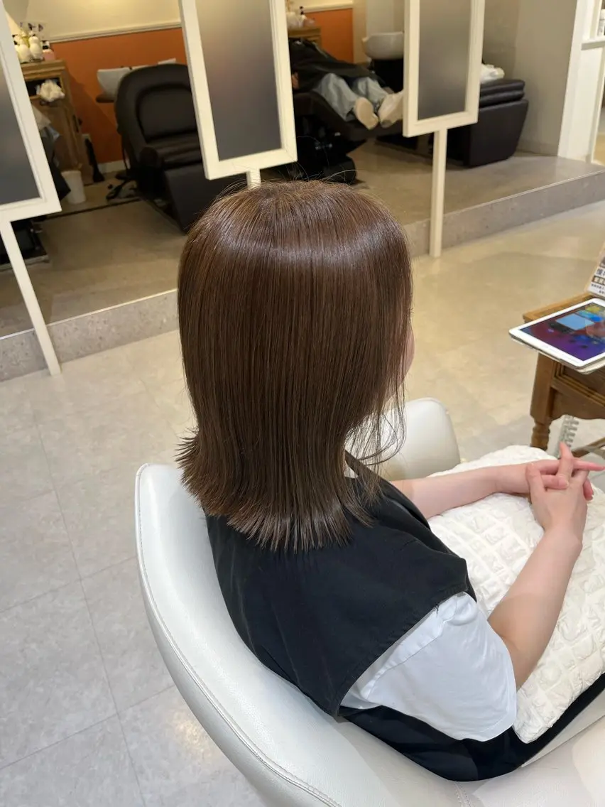 ミディアム ヘアカラー 梛木 唯のヘアスタイル