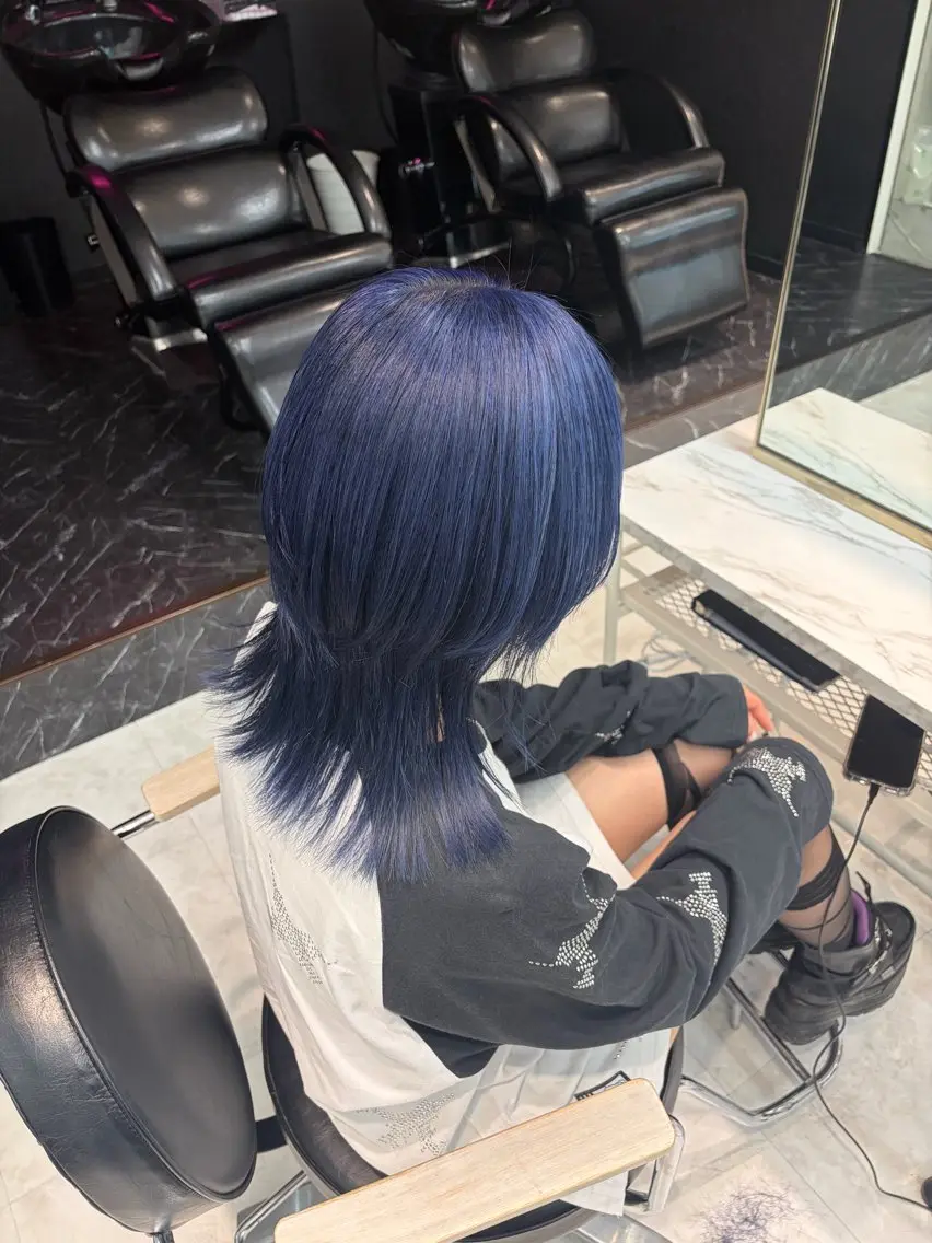 ショート カラー ヘアアレンジ ヘアカラー トリートメント ヘアセット 🩶【推しハイトーン 】yuzu🩶のヘアスタイル