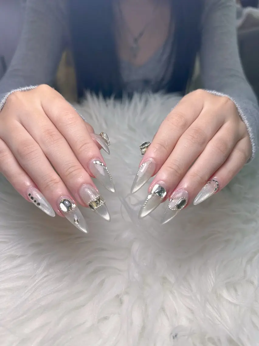 ネイル ハンドネイル Kingnail Emiのネイルデザイン