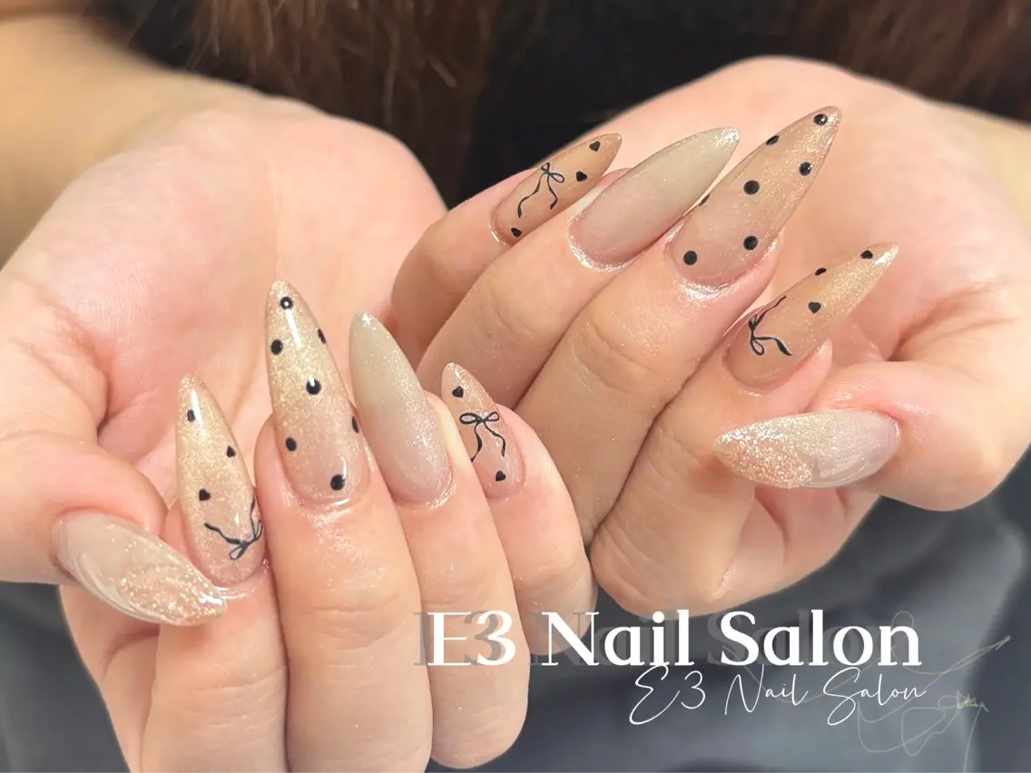 ネイル アニマル柄 オーロラネイル べっ甲ネイル ボルドー ブラウン ハンドネイル E3 Nail Salonのネイルデザイン