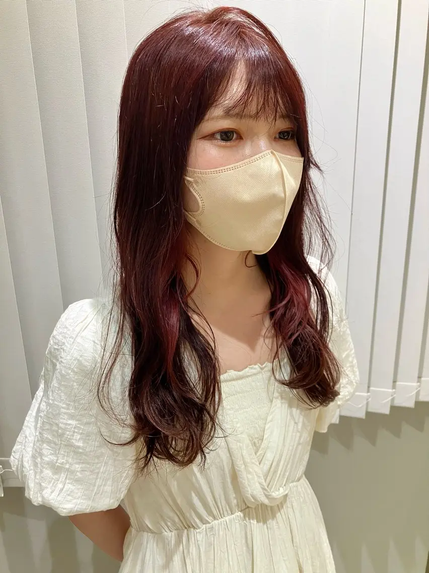 ロング オレンジブラウン ピンクブラウン OCHIAI KEISUKEのヘアスタイル