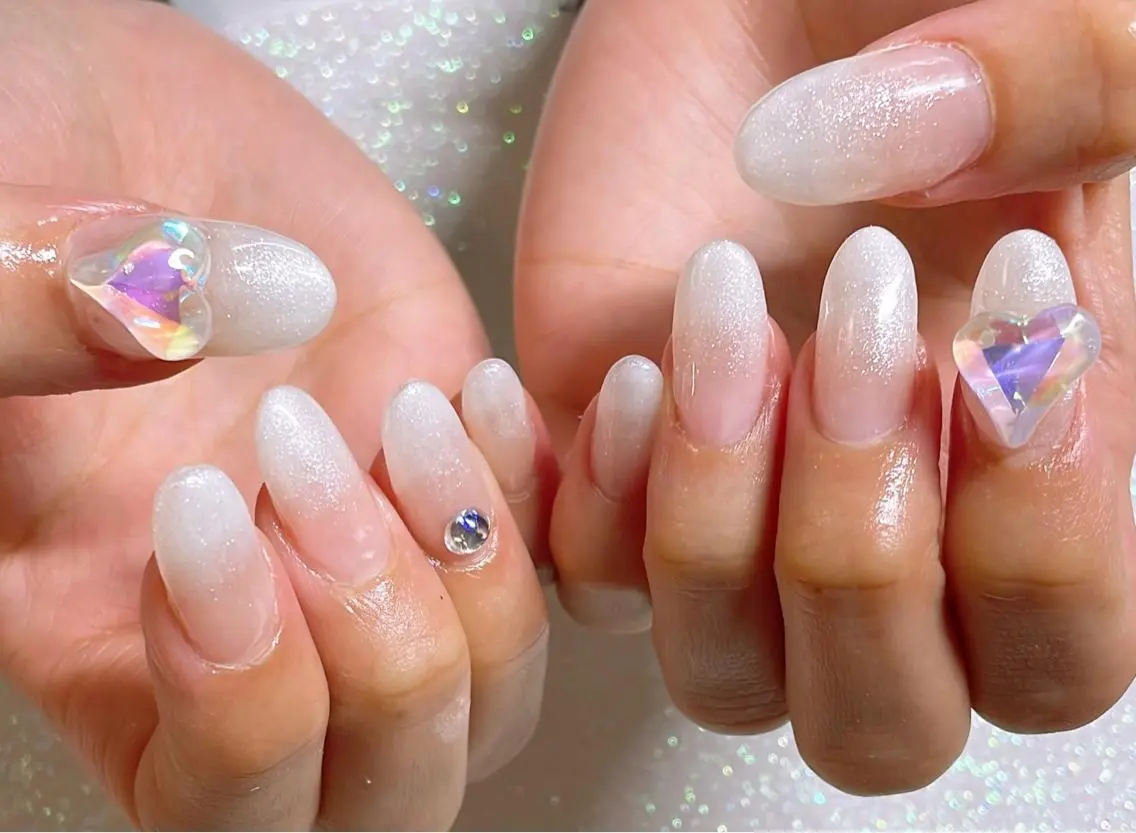 ネイル ハンドネイル VIERU 🌈🎀💖のネイルデザイン