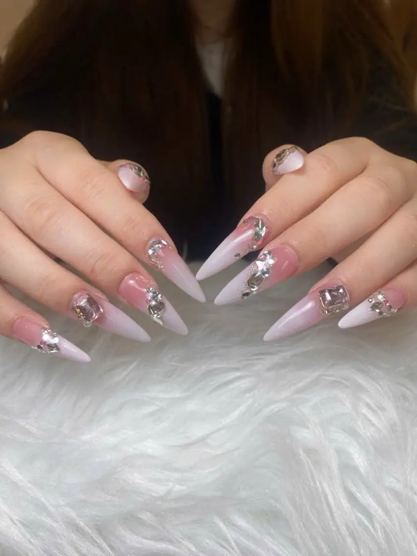ネイル ハンドネイル REI NAIL1のネイルデザイン