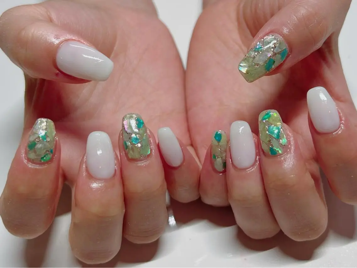 ネイル ハンドネイル IRAS..nail ＥＲＩＫＡのネイルデザイン