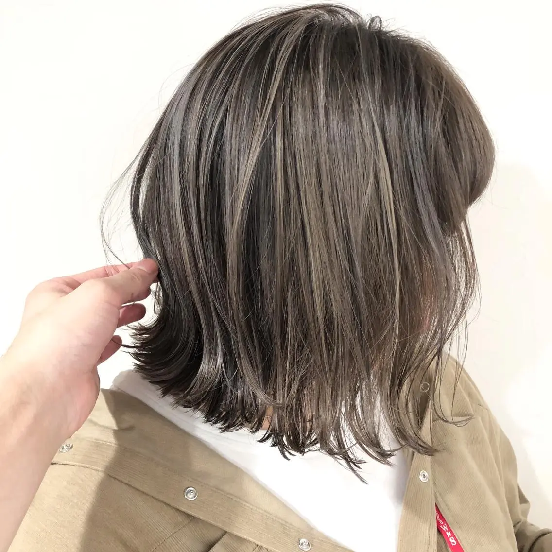 ミディアム ウルフ/デザイン/ 大阪/タカハシユウキのヘアスタイル