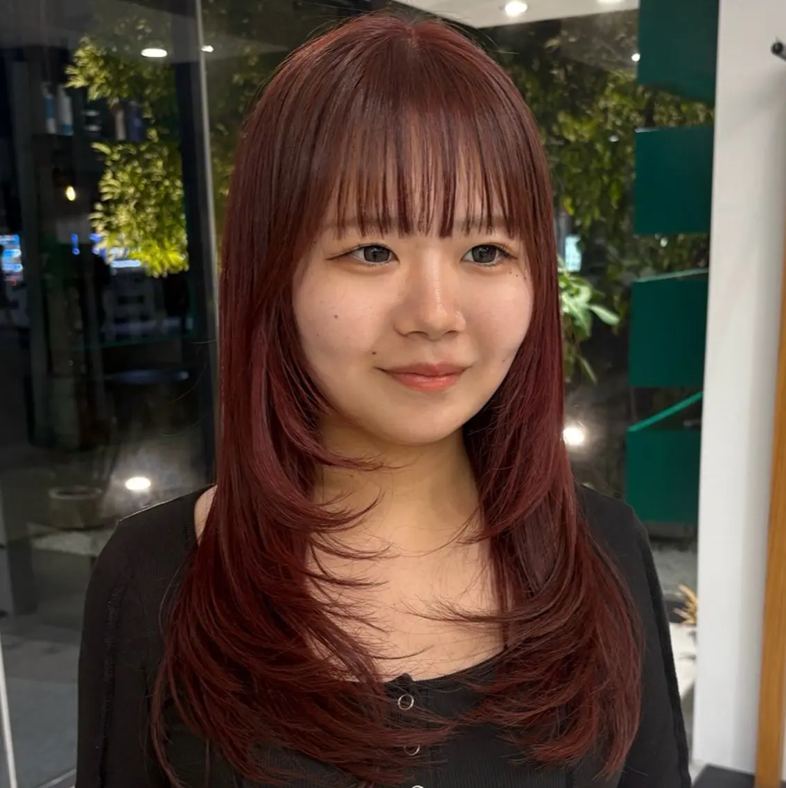 カラー ヘアカラー ハッシュ🍒 ボルドーカラー愛希子のヘアスタイル