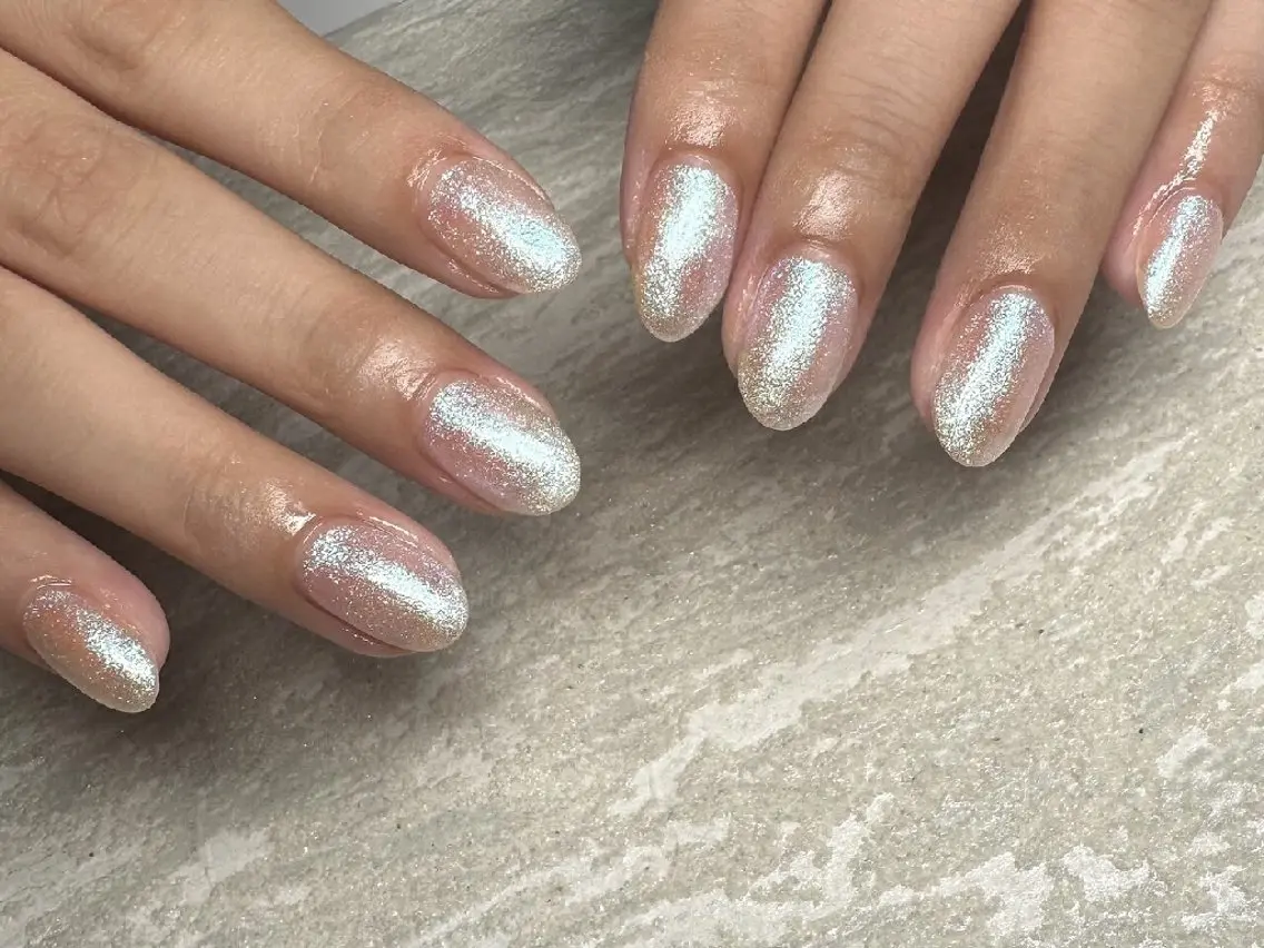ネイル オーロラネイル JULIE NAILのネイルデザイン