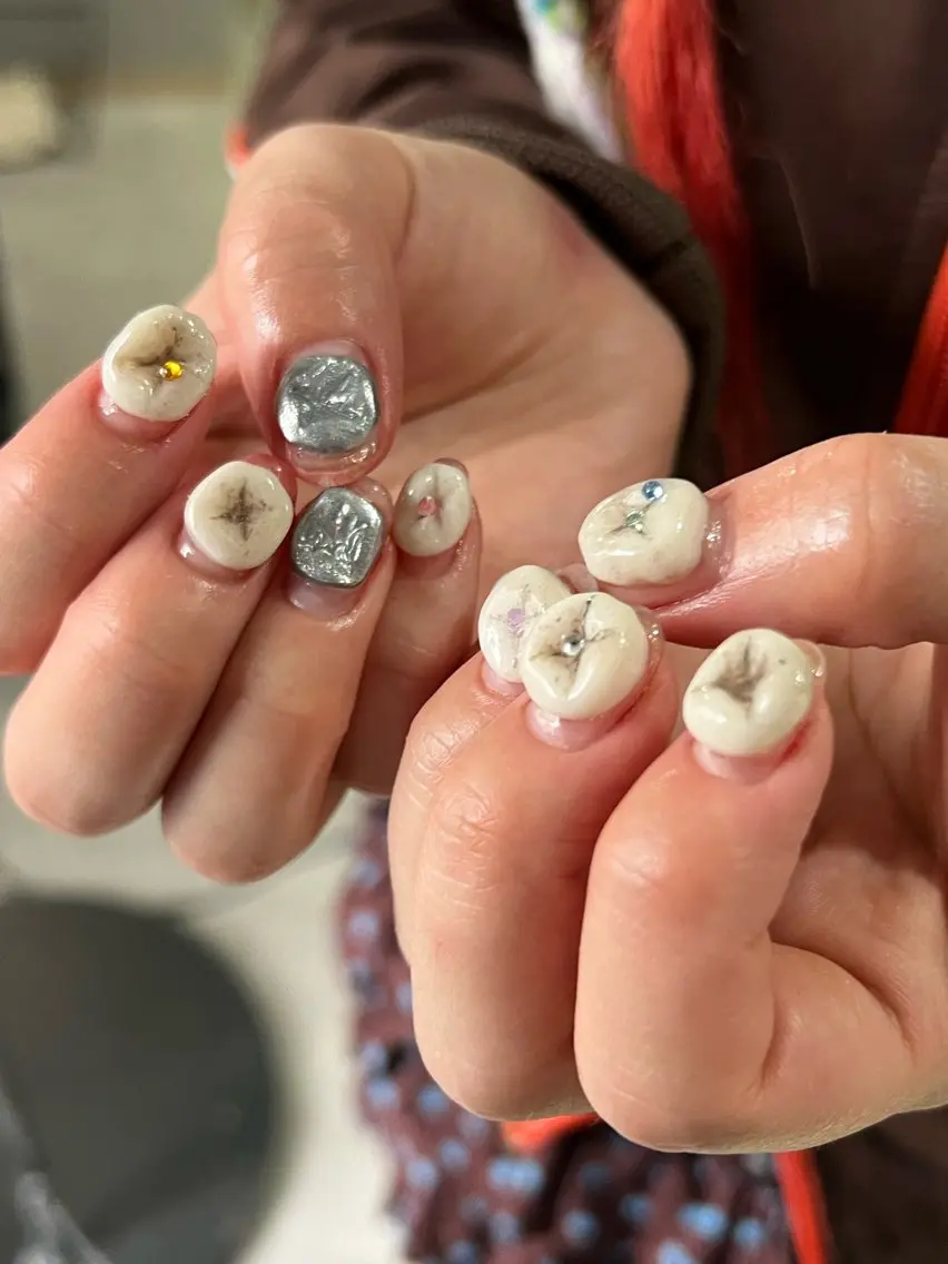 ネイル ハンドネイル フットネイル Hata nail 🎀個性派ニュアンスのネイルデザイン