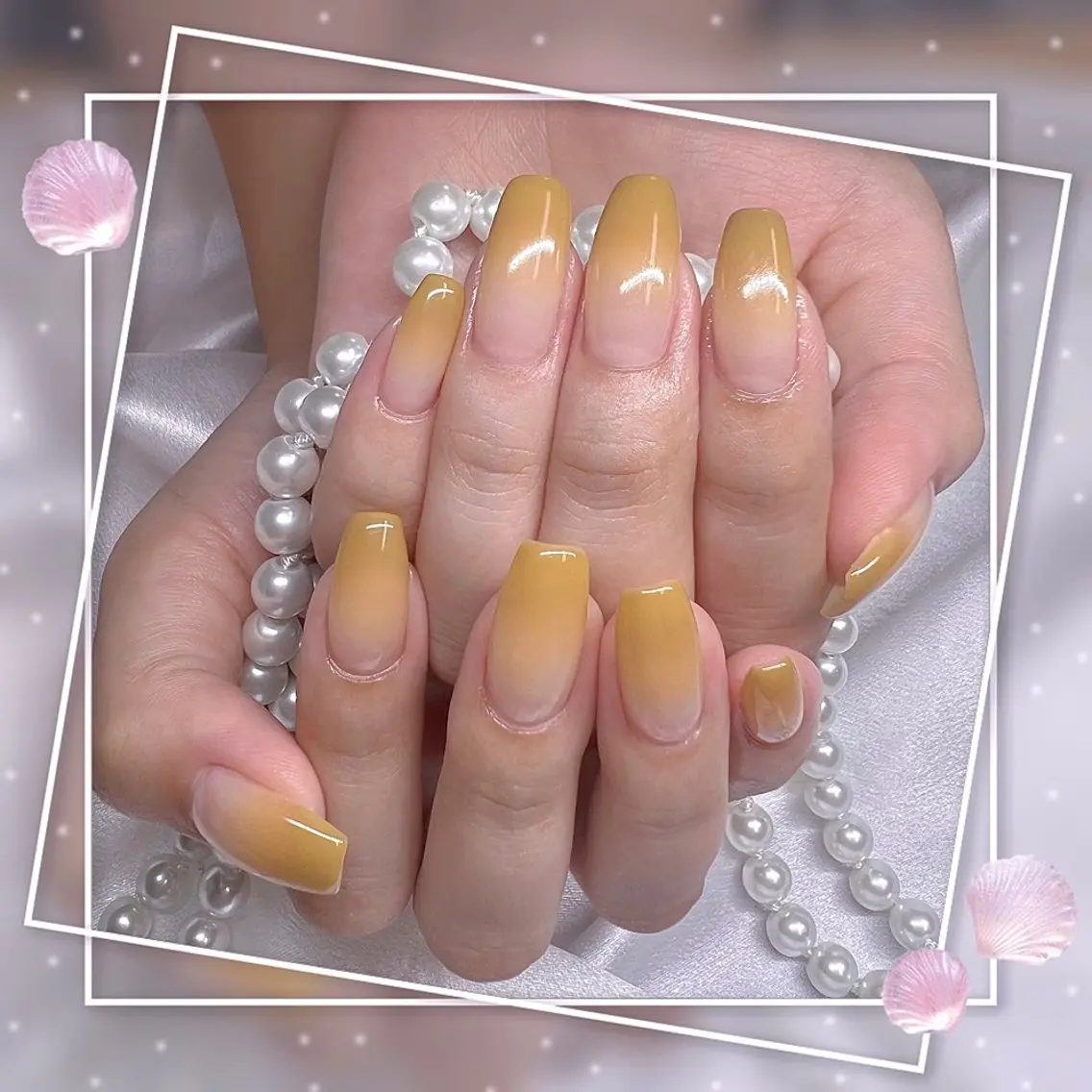 ネイル フレンチネイル グラデーション キラキラネイル 韓国ネイル マグネットネイル Chill Nailsalonのネイルデザイン