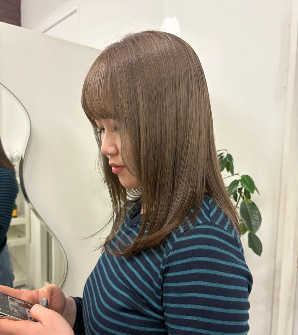 『平日』ダブルカラー（肩下）50%OFF🌷の写真