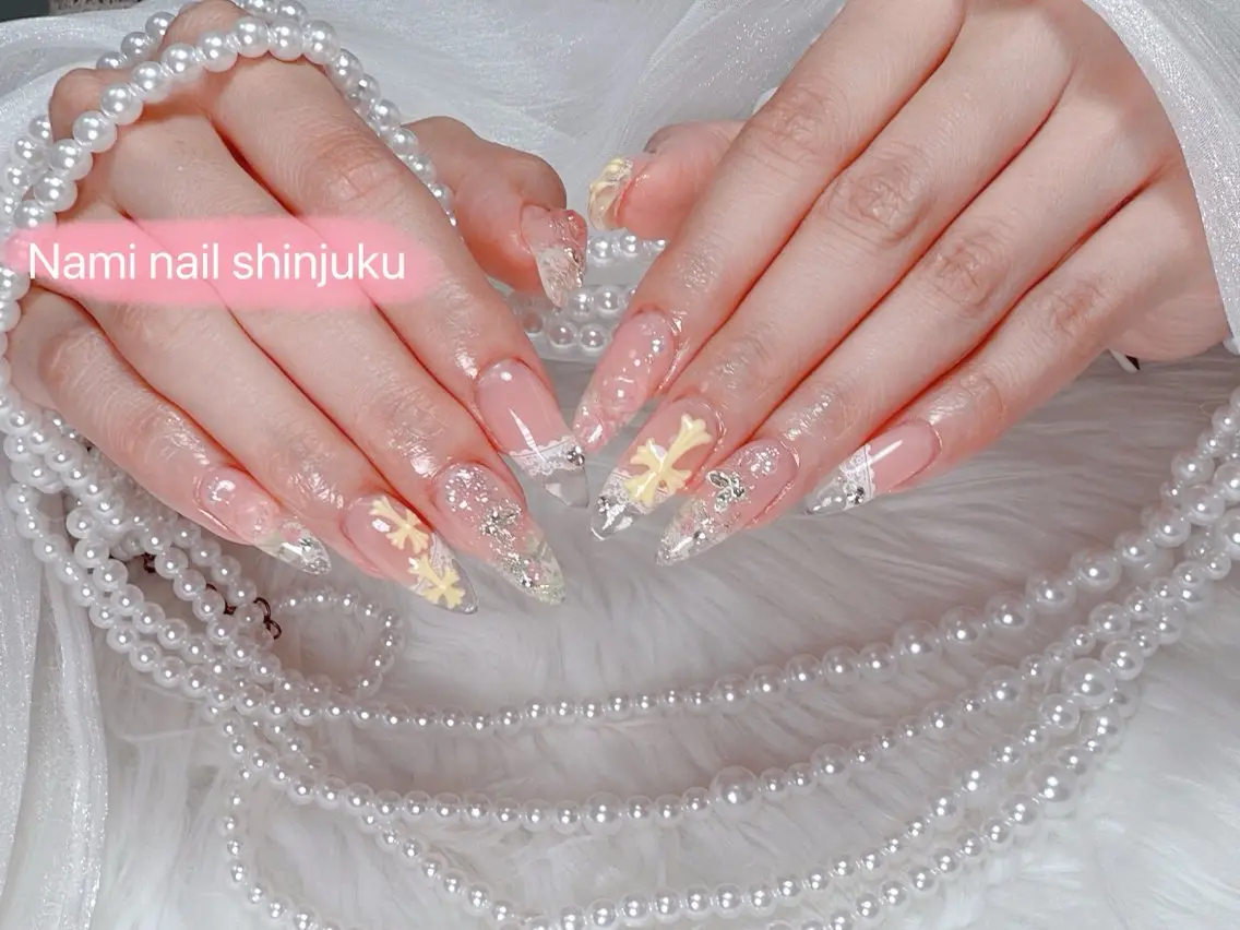 ネイル 長さ出し ガーリー 韓国ネイル ロングネイル 持ち込み ハンドネイル Nami nail salonのネイルデザイン