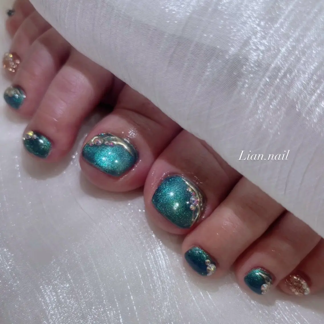 ネイル ハンドネイル フットネイル Lian nailのネイルデザイン