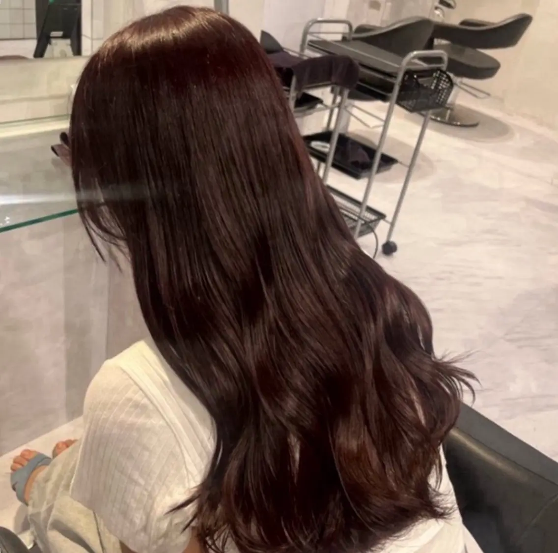 ロング カラー 🫧うる艶トレンド 🫧透明感カラーのヘアスタイル