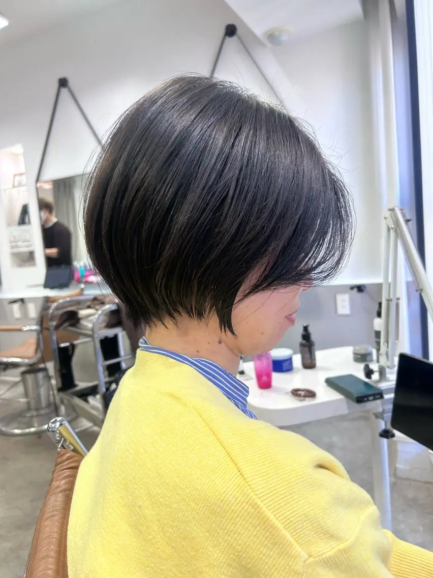 ショート カット 透明感カラー 莉々子のヘアスタイル