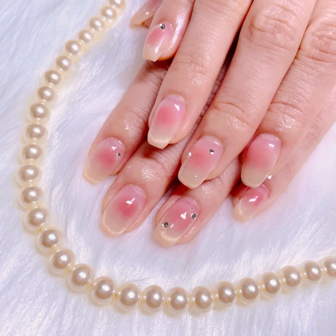 ネイル チークネイル フレンチネイル グラデーション マグネットネイル Nail Yunaのネイルデザイン