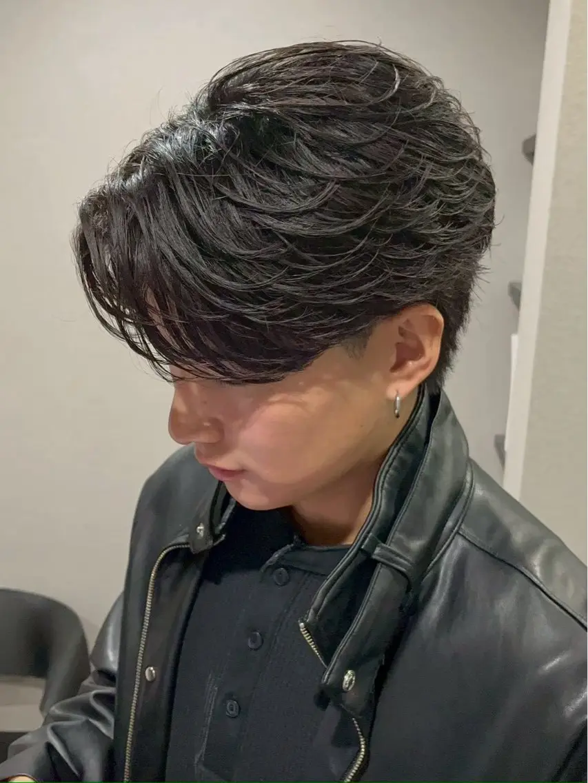 パーマ 正岡 太陽のヘアスタイル