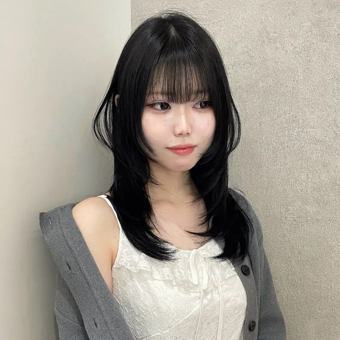 セミロング カット ヘアカラー トリートメント ヘッドスパ ヘアセット ハッシュカット🖤✨ 顔周り/韓国ヘアのヘアスタイル